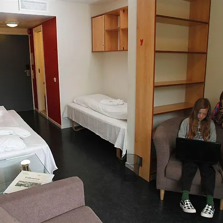 מלון Forde B&B 3*